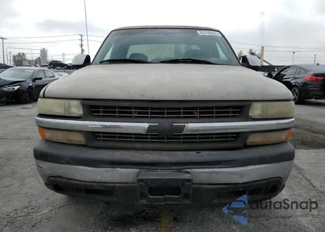 2001 Chevrolet Silverado C1500 из США, поврежденный, VIN 1GCEC19VX1Z136487
